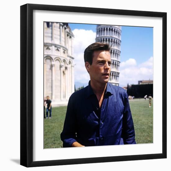 Robert Wagner-null-Framed Photo