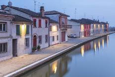 Italy, Emilia Romagna, Comacchio Houses by a Canal-Roberto Cattini-Photographic Print