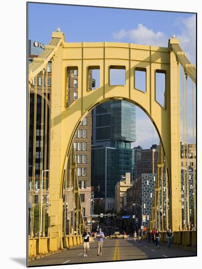 Roberto Clemente Bridge (6th Street Bridge) over the Allegheny River, Pittsburgh, Pennsylvania, Uni-Richard Cummins-Mounted Photographic Print