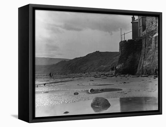 Robin Hood's Bay, Yorkshire-Staniland Pugh-Framed Stretched Canvas