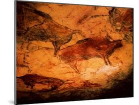 Rock Painting of Bison, circa 15000 BC-null-Mounted Giclee Print