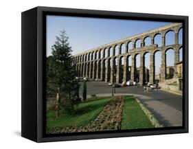 Roman Aqueduct, Segovia, Unesco World Heritage Site, Castilla Leon, Spain-Peter Scholey-Framed Stretched Canvas