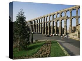 Roman Aqueduct, Segovia, Unesco World Heritage Site, Castilla Leon, Spain-Peter Scholey-Stretched Canvas