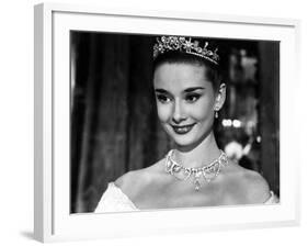 Roman Holiday, Audrey Hepburn, 1953-null-Framed Photo