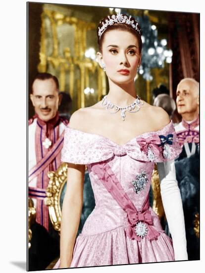 ROMAN HOLIDAY, Audrey Hepburn, 1953-null-Mounted Photo