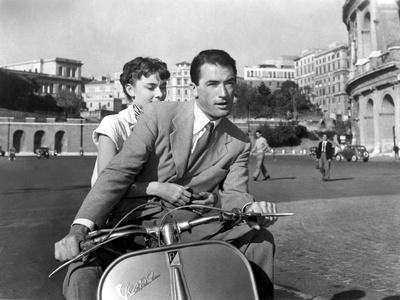 KUSTOM ART Poster Serie Locandine Film Celebri La Dolce Vita Mastroianni Ekberg Stampa STILE VINTAGE su Carta Patinata 40x30 cm