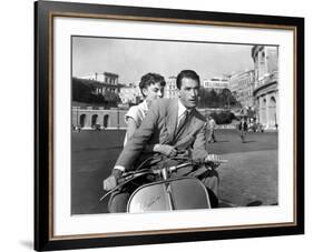 Roman Holiday, Audrey Hepburn, Gregory Peck, 1953-null-Framed Photo