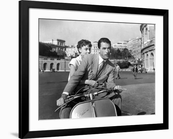 Roman Holiday, Audrey Hepburn, Gregory Peck, 1953-null-Framed Photo