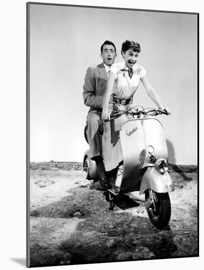 Roman Holiday, Audrey Hepburn, Gregory Peck, 1953-null-Mounted Photo