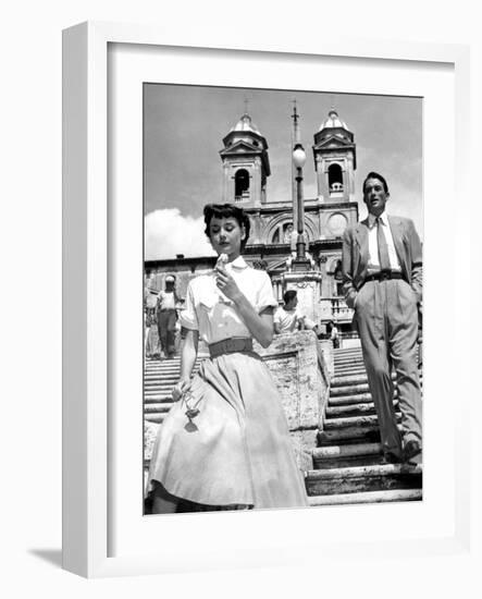 Roman Holiday, Audrey Hepburn, Gregory Peck, 1953-null-Framed Photo