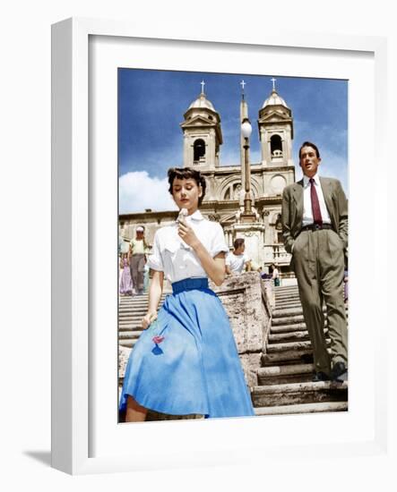 ROMAN HOLIDAY, from left: Audrey Hepburn, Gregory Peck, 1953-null-Framed Photo