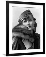 ROMANCE, 1930 directed by CLARENCE BROWN Greta Garbo (b/w photo)-null-Framed Photo