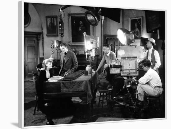 ROMANCE, 1930 directed by CLARENCE BROWN On the set; Greta Garbo, Gavin Gordon and the director Cla-null-Framed Photo