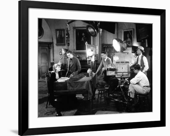 ROMANCE, 1930 directed by CLARENCE BROWN On the set; Greta Garbo, Gavin Gordon and the director Cla-null-Framed Photo