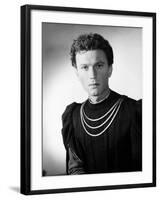 Romeo and Juliet, Laurence Harvey, 1954-null-Framed Photo