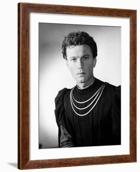 Romeo and Juliet, Laurence Harvey, 1954-null-Framed Photo