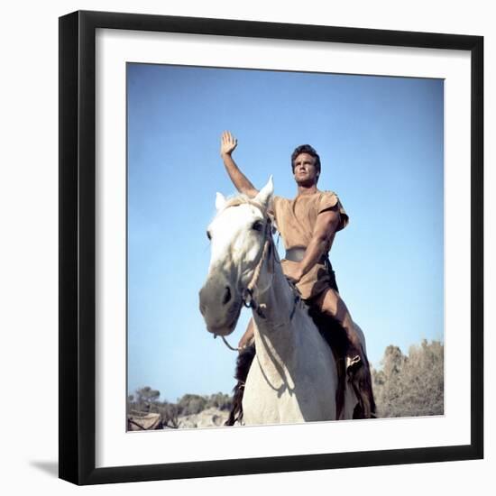 Romulus and Remus DUEL OF THE TITANS (aka ROMOLO E REMO) by Sergio Corbucci with Steve Reeves, 1961-null-Framed Photo