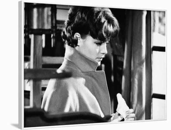 Romy Schneider LE COMBAT DANS L'ILE, 1961 directed by ALAIN CAVALIER (b/w photo)-null-Framed Photo