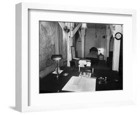 Room in British War Cabinet's Underground Headquarters-null-Framed Photographic Print