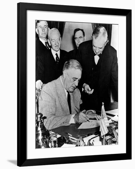 Roosevelt Signing Declaration of War, 1941-Science Source-Framed Giclee Print