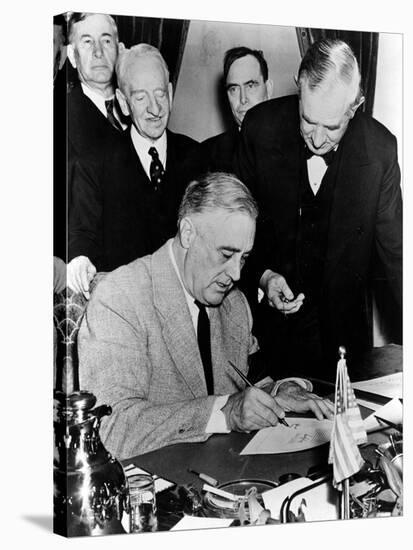 Roosevelt Signing Declaration of War, 1941-Science Source-Stretched Canvas