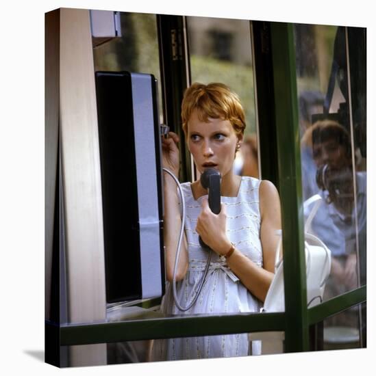 ROSEMARY'S BABY, 1968 directed by ROMAN POLANSKI Mia Farrow (photo)-null-Stretched Canvas