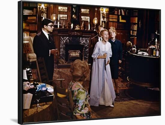 ROSEMARY'S BABY, 1968 directed by ROMAN POLANSKI Mia Farrow (photo)-null-Framed Photo