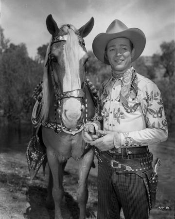 'Roy Rogers Posed in Cowboy Outfit' Photo - Movie Star News ...