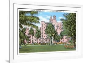 Royal Hawaiian Hotel, Honolulu, Hawaii-null-Framed Premium Giclee Print