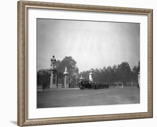 Royals Leave Palace-null-Framed Photographic Print