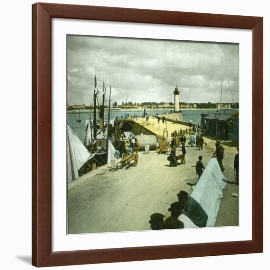 Royan (Charente-Maritime, France), the Port, Circa 1890-1895-Leon, Levy et Fils-Framed Photographic Print