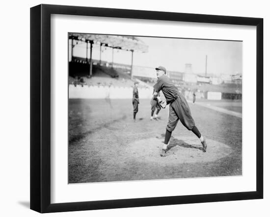 Rube Benton, Cincinnati Reds, Baseball Photo No.1-Lantern Press-Framed Art Print