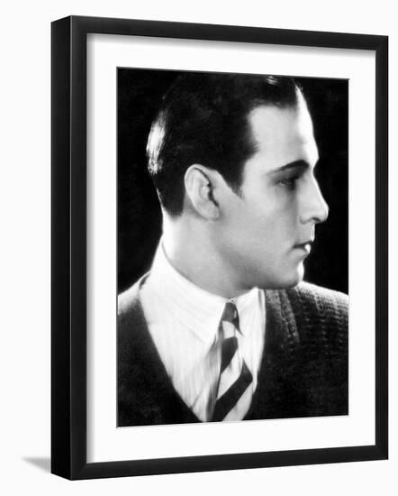 Rudolph Valentino, 1920s-null-Framed Photo