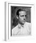 Rudolph Valentino, 1926-null-Framed Photographic Print