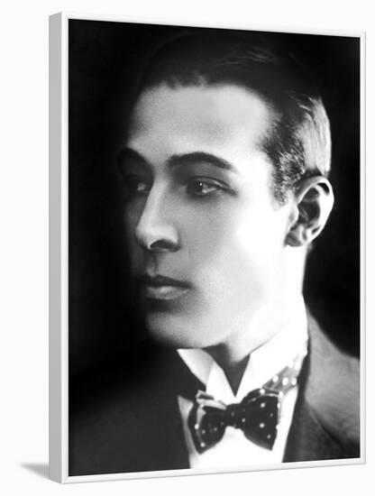 Rudolph Valentino, c.1921-null-Framed Photo