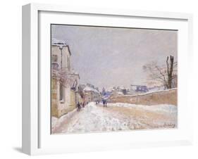 Rue Eugène Moussoir at Moret: Winter, 1891-Alfred Sisley-Framed Giclee Print