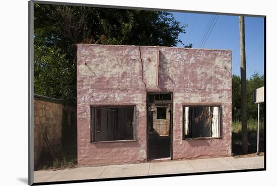 Ruins of Abandoned Store in Texas-Paul Souders-Mounted Photographic Print
