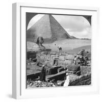 Ruins of the Granite Temple, the Sphinx and Great Pyramid, Egypt, 1905-Underwood & Underwood-Framed Photographic Print