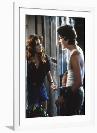 RUMBLE FISH, 1983 directed by FRANCIS FORD COPPOLA Diane Lane and Matt Dillon (photo)-null-Framed Photo