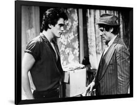 RUMBLE FISH, 1983 directed by FRANCIS FORD COPPOLA Matt Dillon and Dennis Hopper (b/w photo)-null-Framed Photo