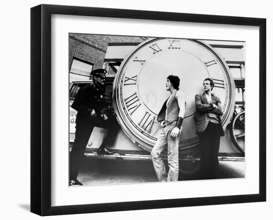 RUMBLE FISH, 1983 directed by FRANCIS FORD COPPOLA Matt Dillon and Mickey Rourke (b/w photo)-null-Framed Photo