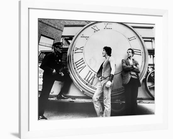 RUMBLE FISH, 1983 directed by FRANCIS FORD COPPOLA Matt Dillon and Mickey Rourke (b/w photo)-null-Framed Photo