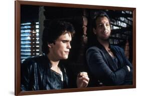 RUMBLE FISH, 1983 directed by FRANCIS FORD COPPOLA Matt Dillon and Mickey Rourke (photo)-null-Framed Photo