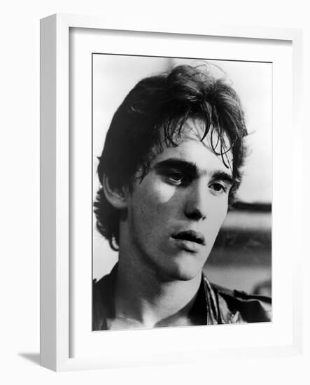 RUMBLE FISH, 1983 directed by FRANCIS FORD COPPOLA Matt Dillon (b/w photo)-null-Framed Photo