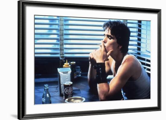 RUMBLE FISH, 1983 directed by FRANCIS FORD COPPOLA Matt Dillon (photo)-null-Framed Photo
