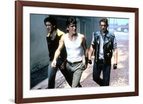 RUMBLE FISH, 1983 directed by FRANCIS FORD COPPOLA Nicolas Cage, Matt Dillon and Chris Penn (photo)-null-Framed Photo