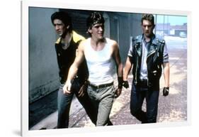 RUMBLE FISH, 1983 directed by FRANCIS FORD COPPOLA Nicolas Cage, Matt Dillon and Chris Penn (photo)-null-Framed Photo