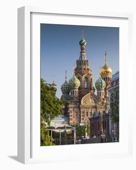 Russia, St. Petersburg, Center, Church of the Saviour of Spilled Blood on Griboedov Canal-Walter Bibikow-Framed Photographic Print