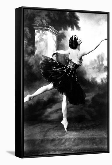 Russian Dancer Anna Pavlova (1881-1931) Here in the 10'S-null-Framed Stretched Canvas