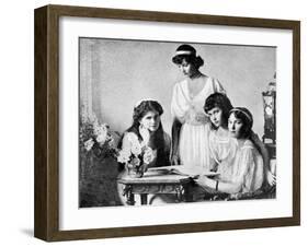 Russian Royal Ladies, Tsarkoe Military Hospital, 1914-null-Framed Giclee Print